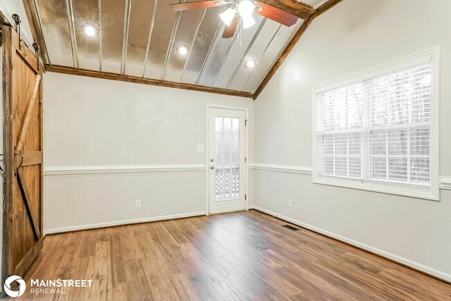Foto del edificio - 241 SOMMERSET DR, CLAYTON, NC 27520