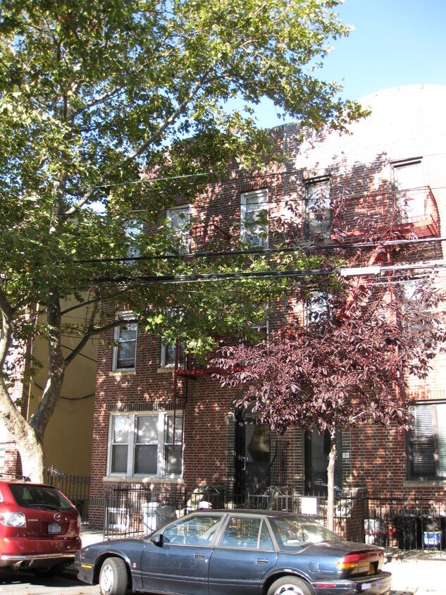 Building Photo - 34-50 30th St
