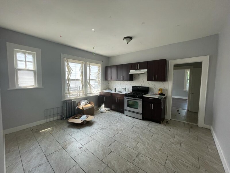 311 Vermont Ave Unit 2, Irvington, NJ 07111 Room for Rent in