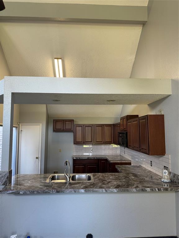 Building Photo - 13215 Fountain Crest Dr