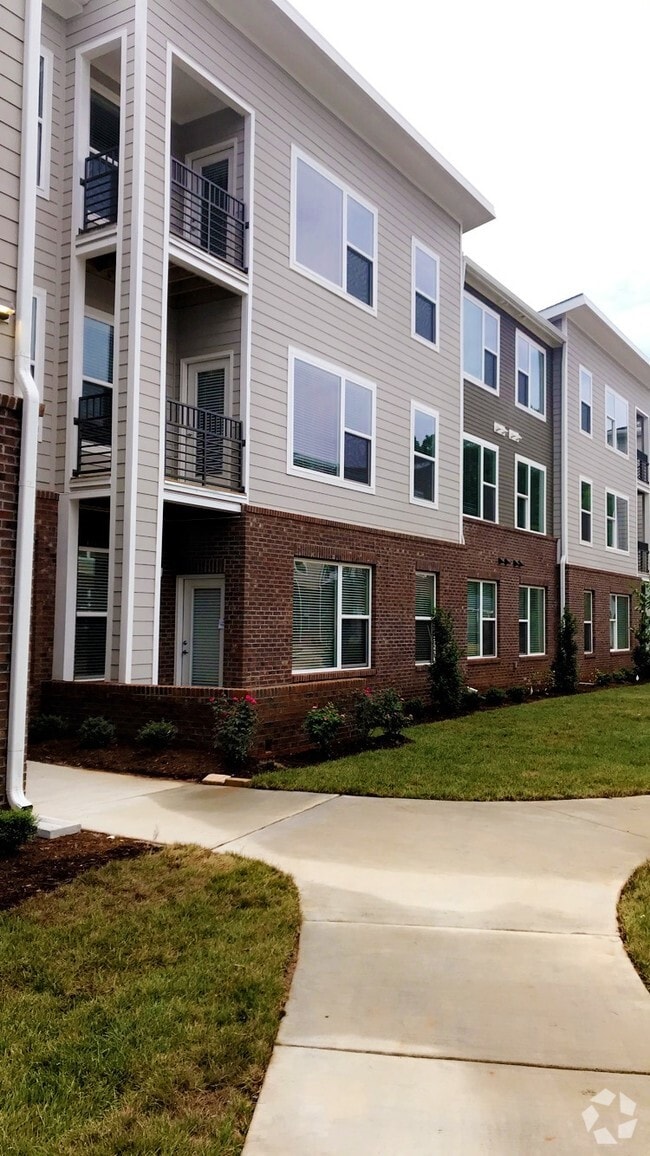 University Woods Apartments for Rent Raleigh, NC