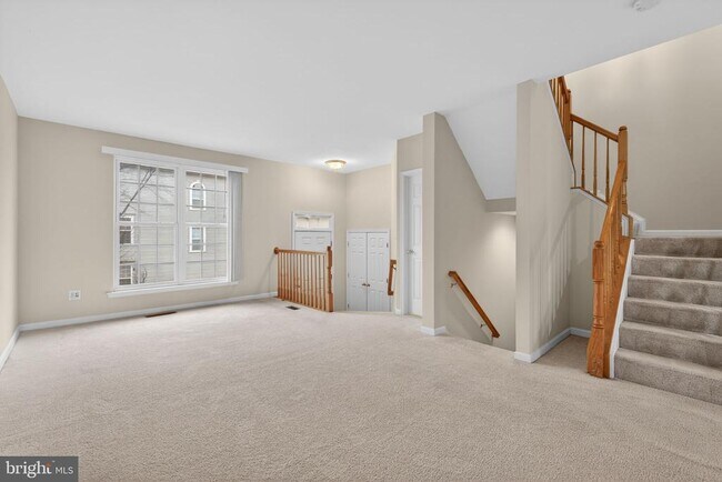 Building Photo - 7568 Great Swan Ct