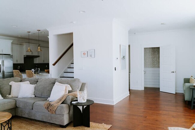 Foto del edificio - 563 2nd St S