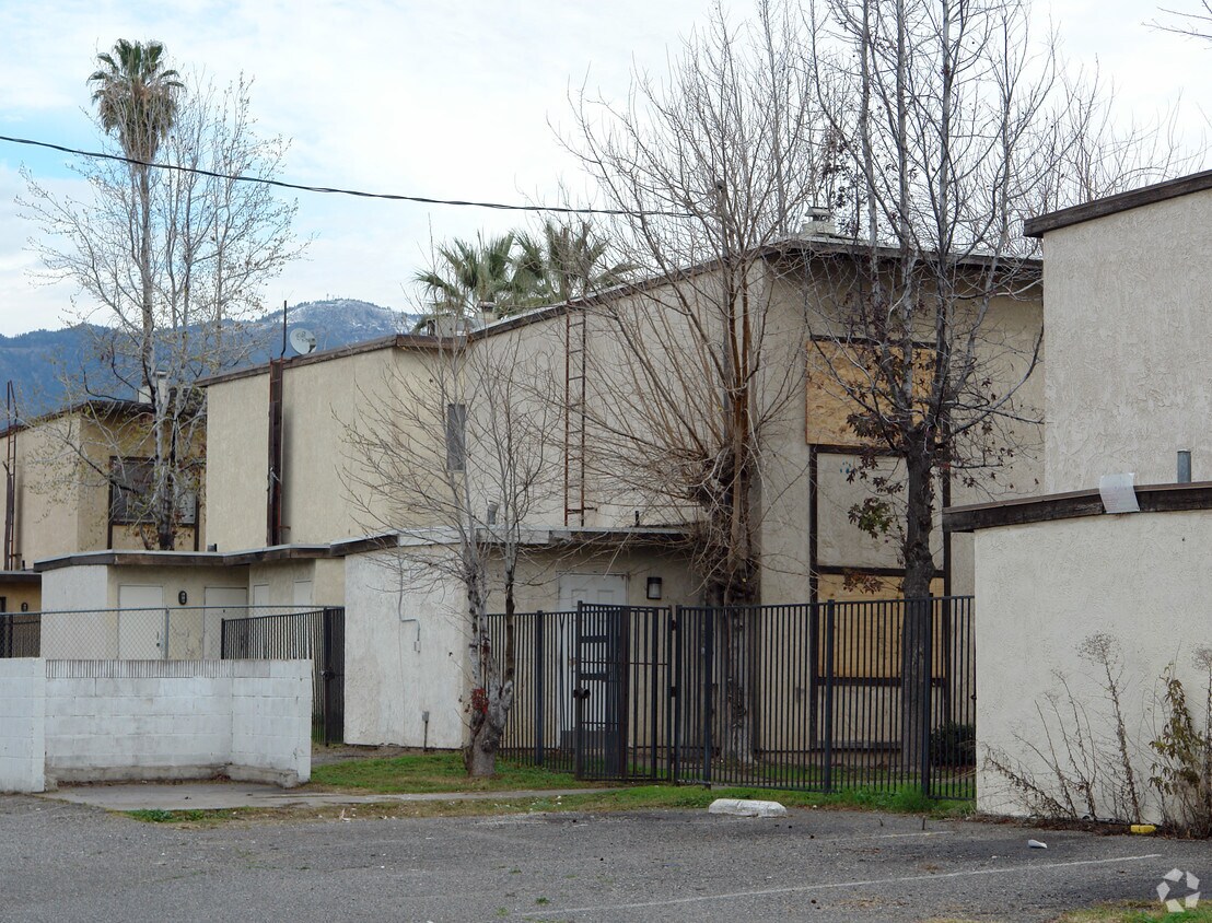 Building Photo - 1420 Sepulveda Ave