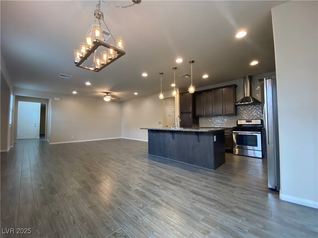 Foto principal - 9075 Tiffany Oaks Ave