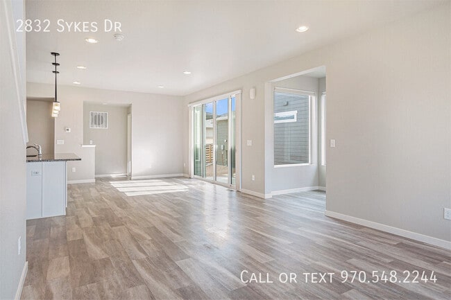 Foto del edificio - 2832 Sykes Dr