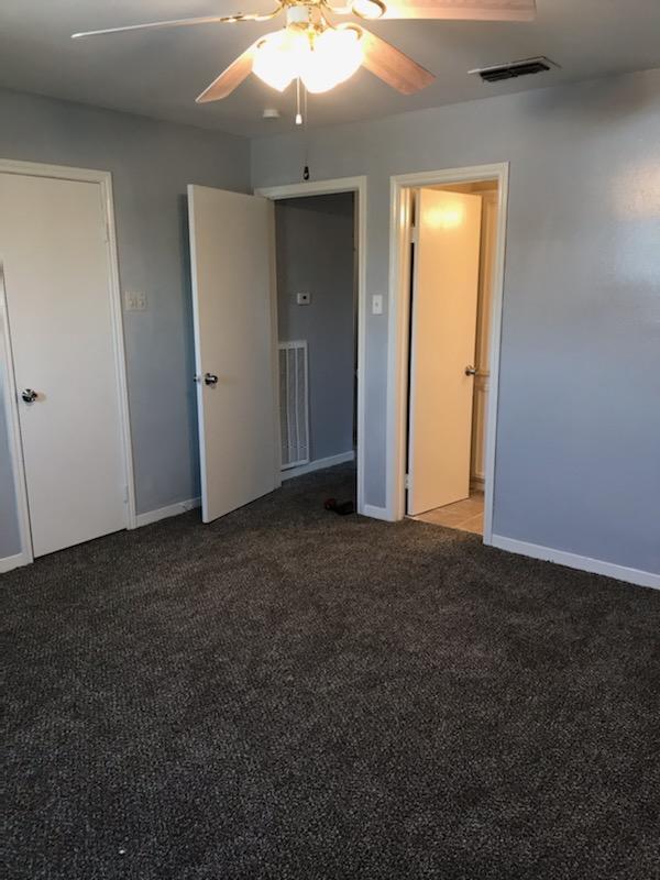 Foto del edificio - 6601 Wanda Ln