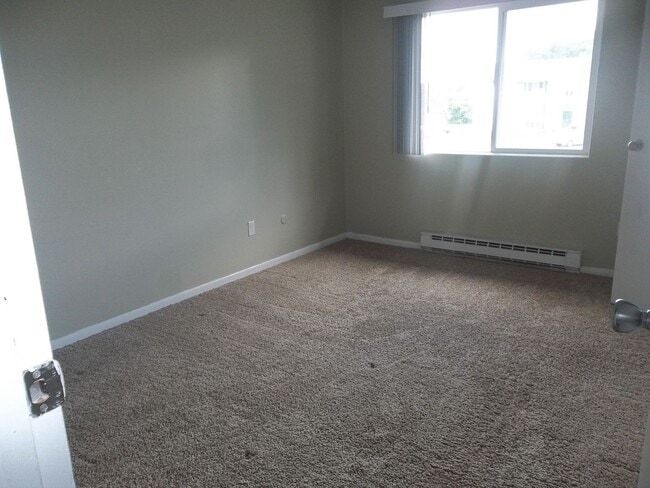 Interior Photo - Country Townhomes