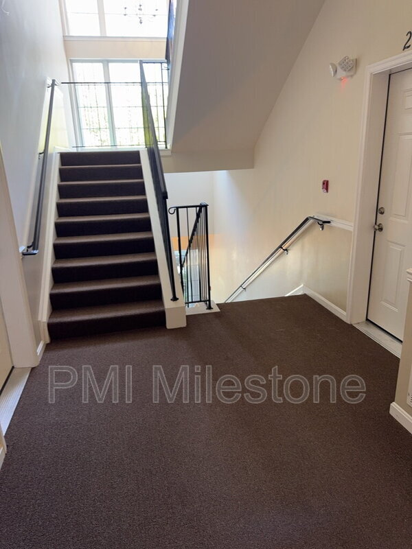 Foto del edificio - 1974 Scotts Crossing Way