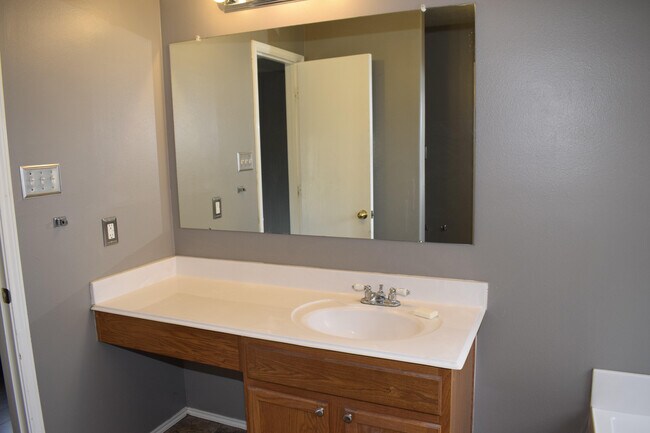 Foto del edificio - 19102 Prairie Bluff Dr