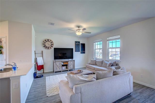 Foto del edificio - 2124 Whispering Sage blvd