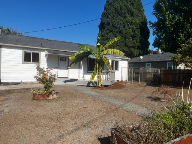Foto principal - 725 16th Pl SE