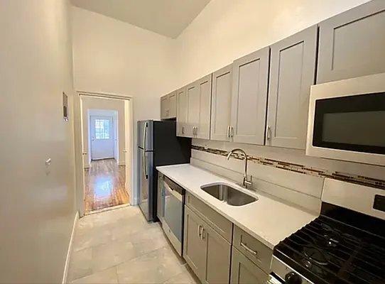 Primary Photo - 1 bedroom in BRONX NY 10471