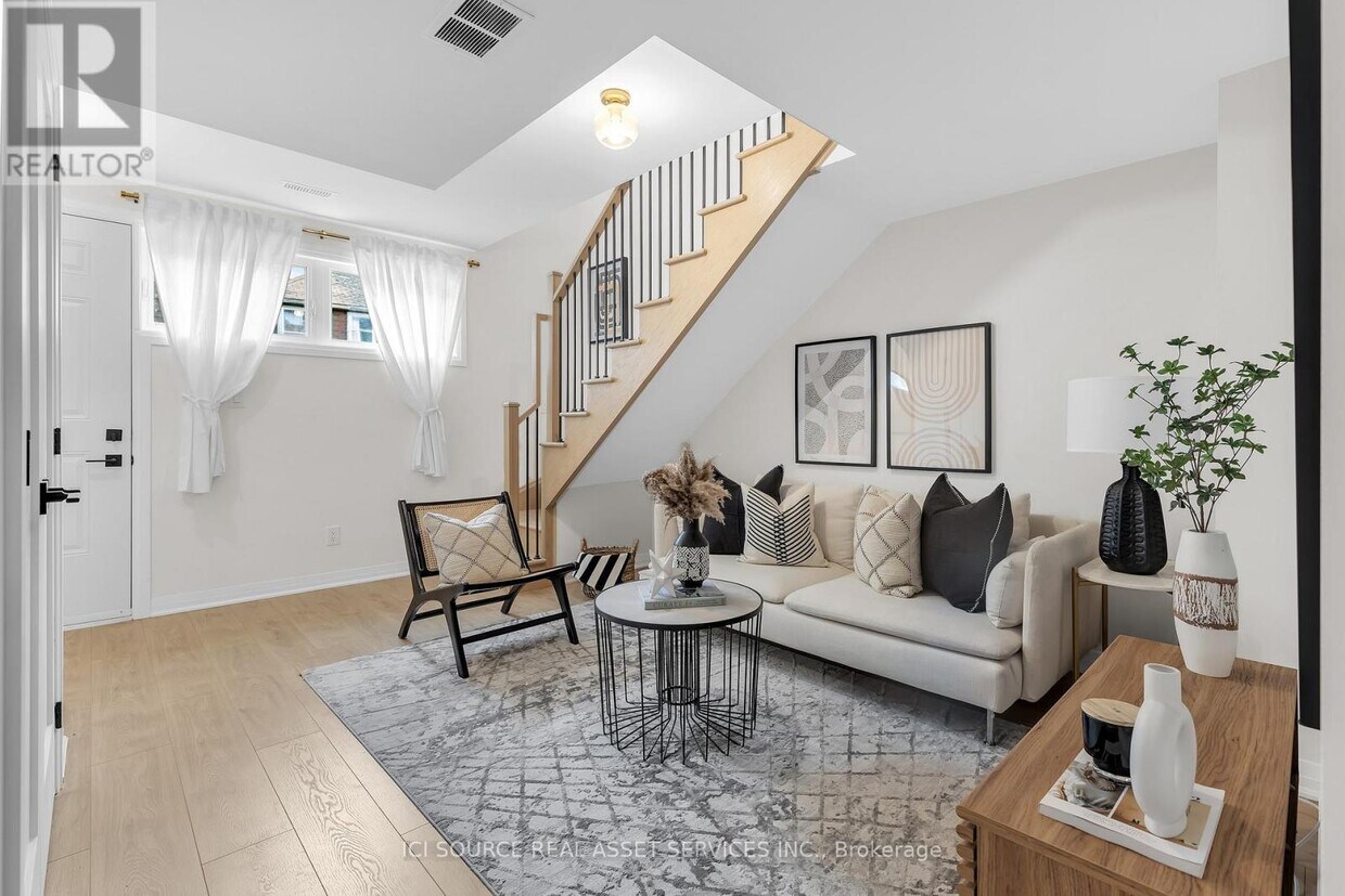 Photo principale - 161 Logan Ave