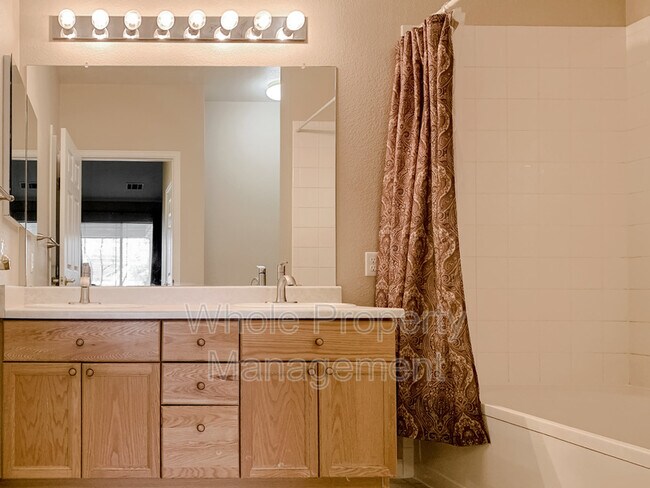 Building Photo - 8358 S Independence Cir