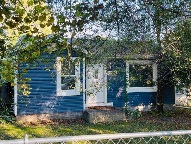 Building Photo - 6204 Hillcrest Rd