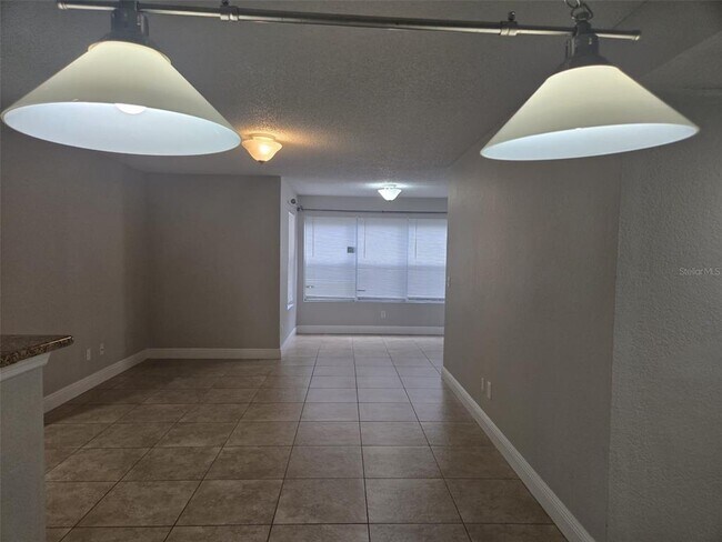 Building Photo - 5140 Conroy Rd