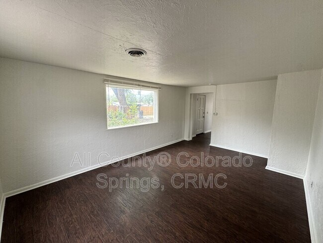 Building Photo - 624 1/2 Yuma Street