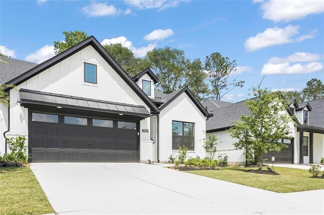 Foto del edificio - 7315 Honey Creek Ln