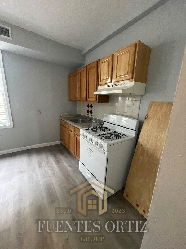 Building Photo - 839 S 19th St