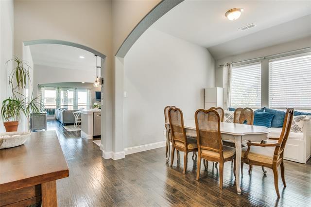 Foto del edificio - 1201 Skyflower Ln