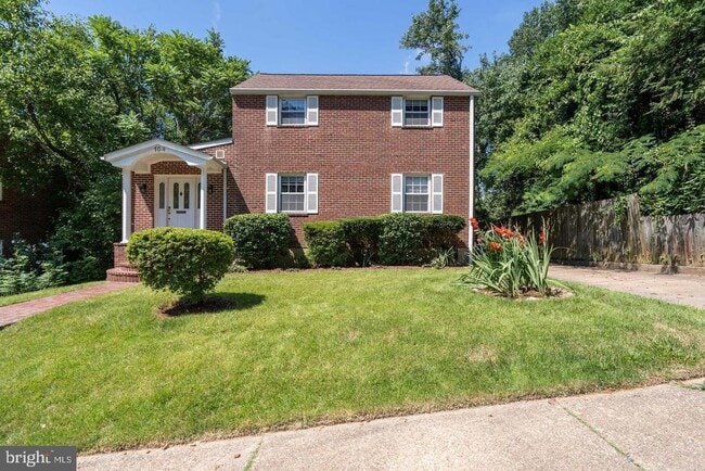 Foto del edificio - 104 S Columbus St