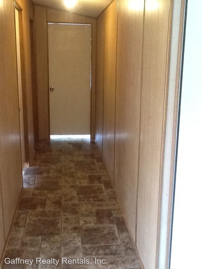Foto del edificio - 4 br, 2 bath House - 308 River Dr.