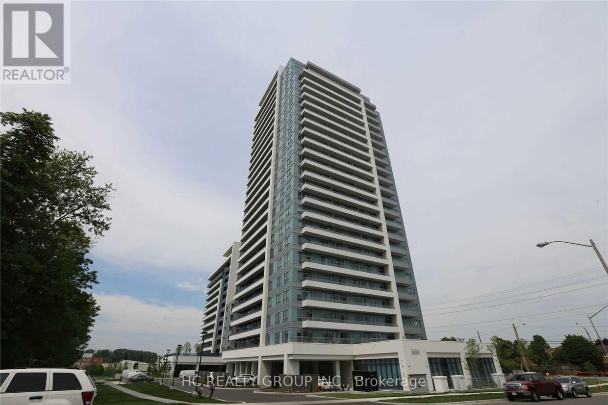 Primary Photo - 7890-7890 Bathurst St