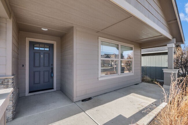 Foto del edificio - 4 Bed 2.5 Bath Single level - Fenced