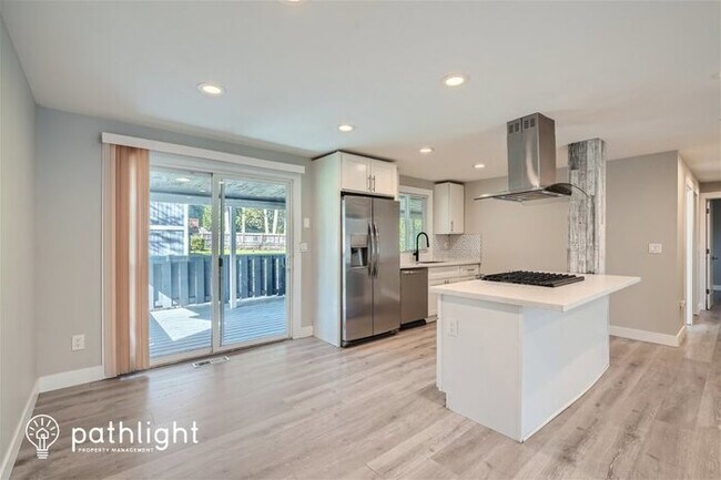 Foto del edificio - 19302 79th St E, Bonney Lake, WA, 98391