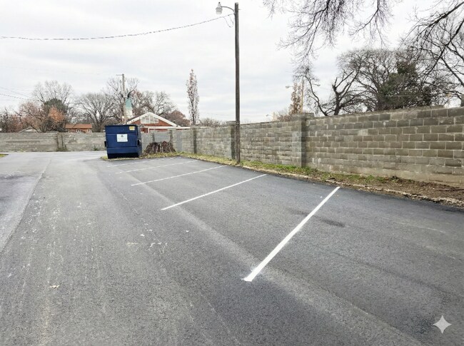 Foto del edificio - 888 Kerr Ave