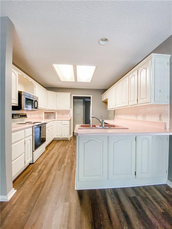 Building Photo - 19 Dulverton Dr