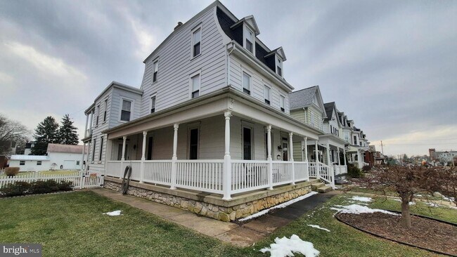 Building Photo - Three Bedroom in West York Schools-Coming ...