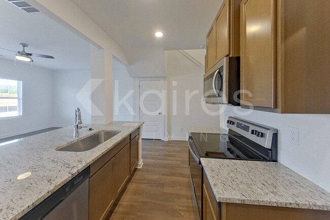 Foto del edificio - 6127 Taramore Ln NW