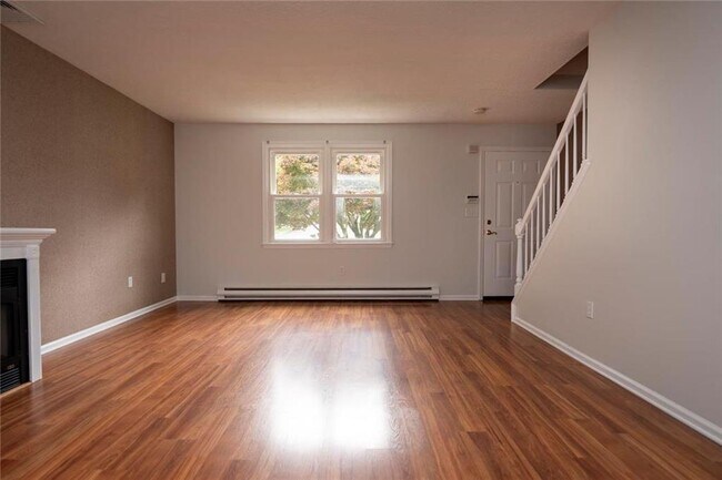 Building Photo - 3143 Clifton Ave