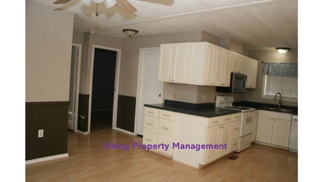 Foto del edificio - 687 Apollo Rd