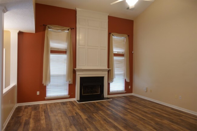 Building Photo - 304 Karsten Creek Dr