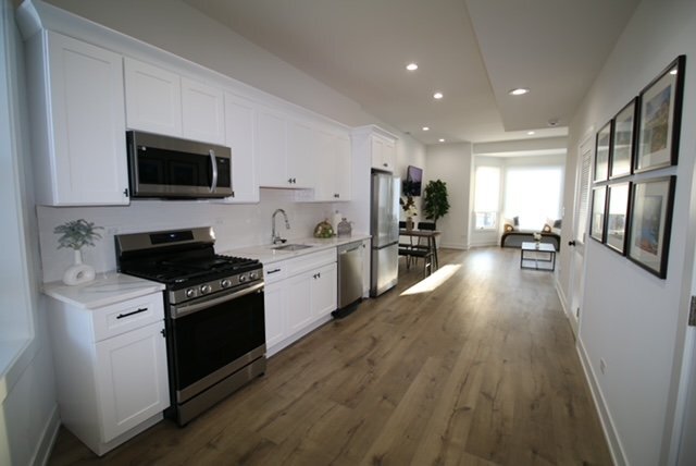 Foto del edificio - 4351 S Oakenwald Ave