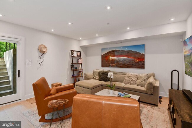 Foto del edificio - 1795 Lanier Pl NW