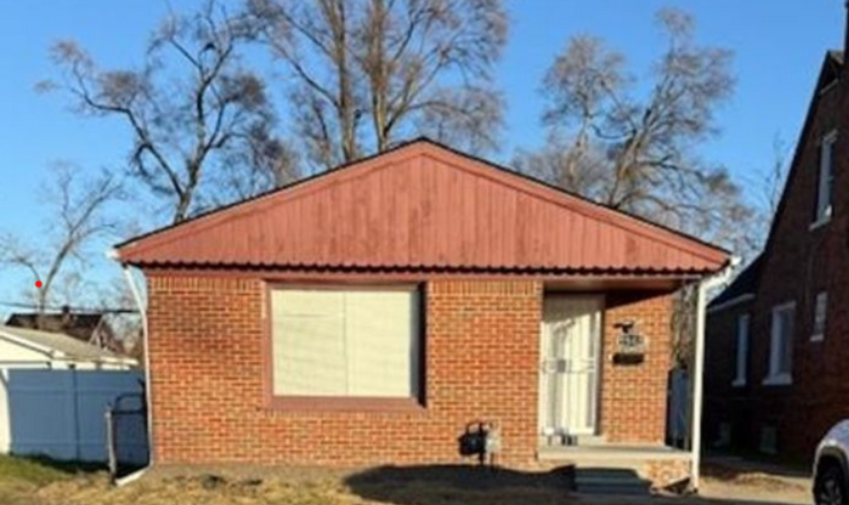 Primary Photo - Renovated 3-Bedroom Home – We Welcome Sect...