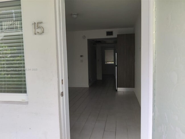 Foto del edificio - 740 Meridian Ave