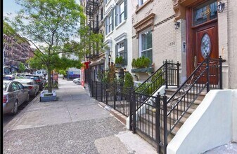 Building Photo - 1598 Lexington Ave