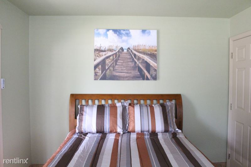 Primary Photo - 1 br, 1 bath House - 2600 Mikoi Pl