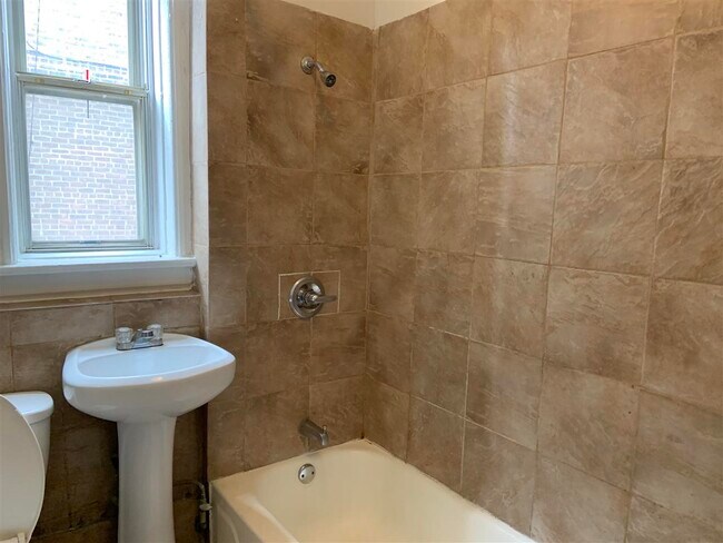 Foto del edificio - 6004 Buchanan Pl