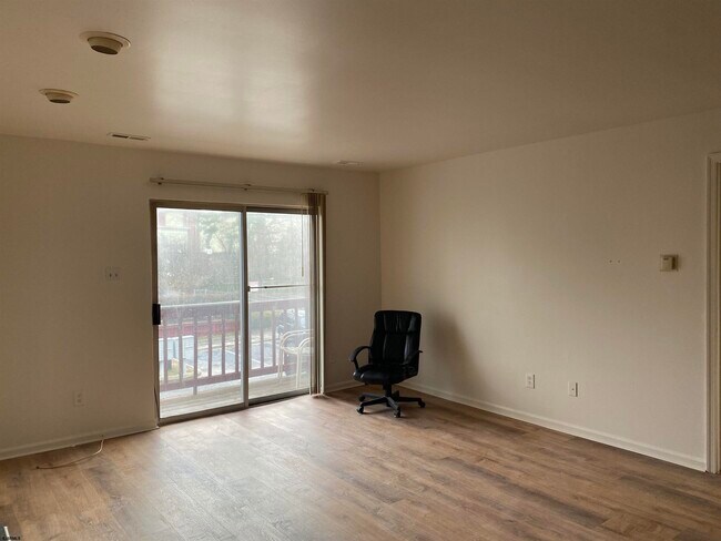 Building Photo - 217 Sassafras Run