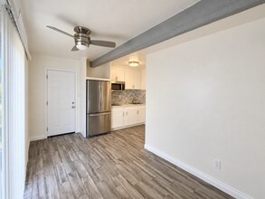 Building Photo - 3722 Bancroft Dr