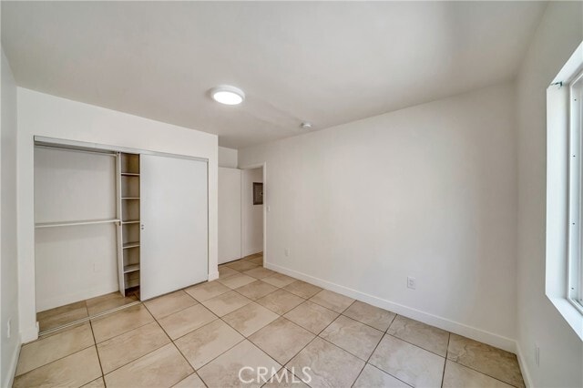 Building Photo - 6735 Elmer Ave