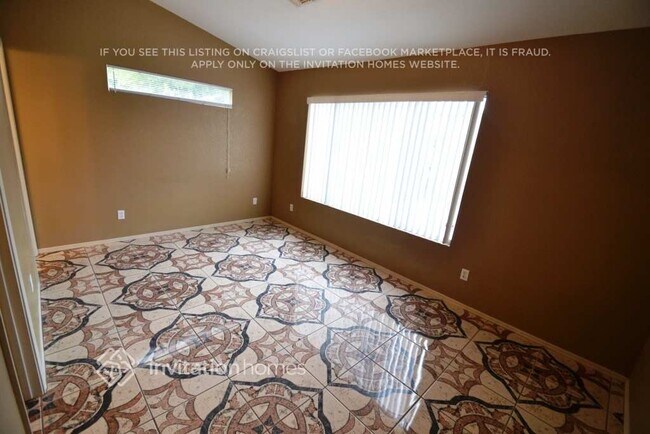 Foto del edificio - 8346 W Cypress St
