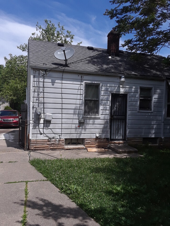 Building Photo - 16620 Liberal St