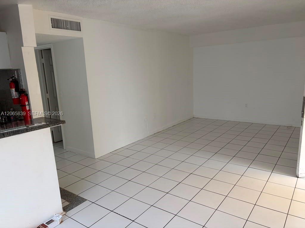 Foto del edificio - 2138 SW 6th St
